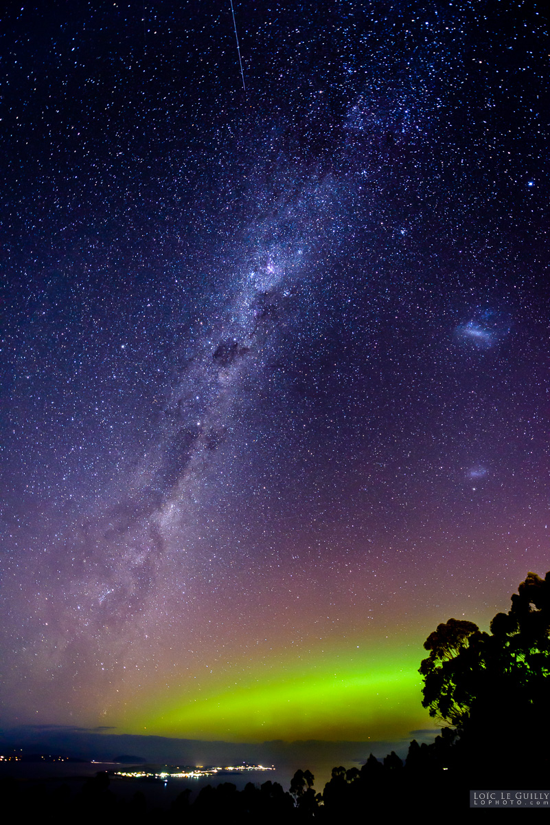 photograph of Aurora Australis and Milky Way over Hobart