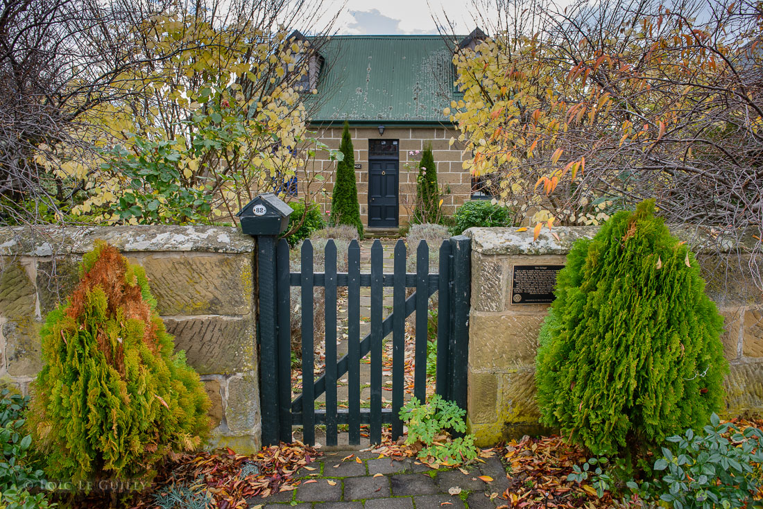 photograph of Oatlands cottage