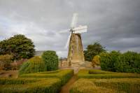 The Callington Mill in Oatlands is a fully restored mill dating back to 1837. It is the oldest working mill i nthe southern hemisphere.